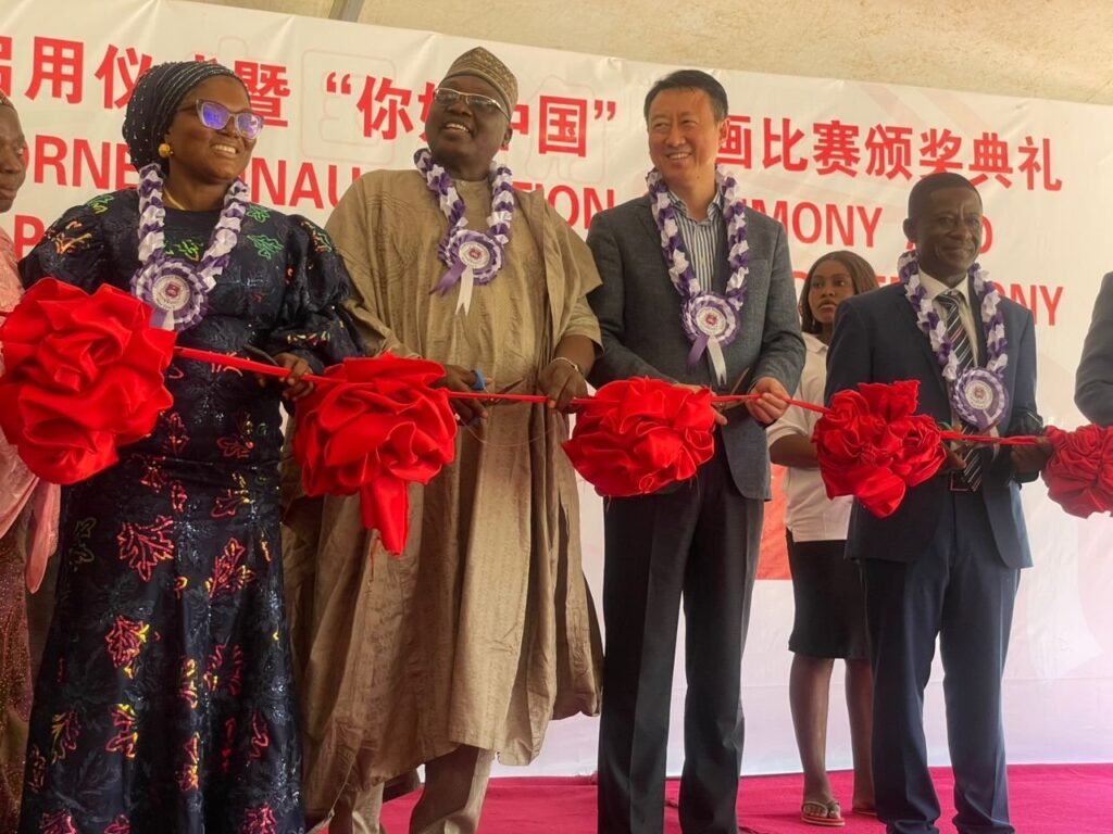 Chinese envoy pledges to promote educational exchanges between China and Nigeria