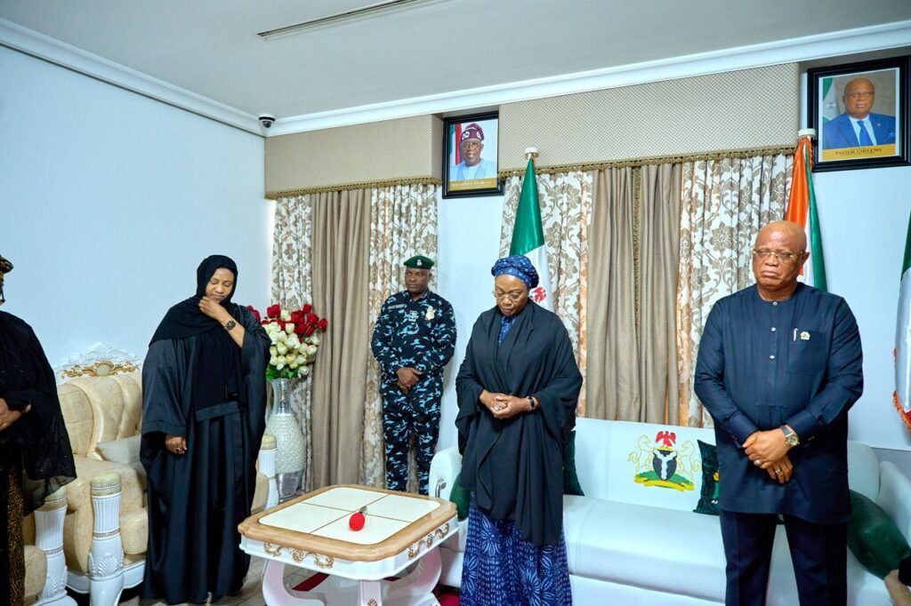 First Lady pays condolences to Akwa Ibom Governor after wife's death