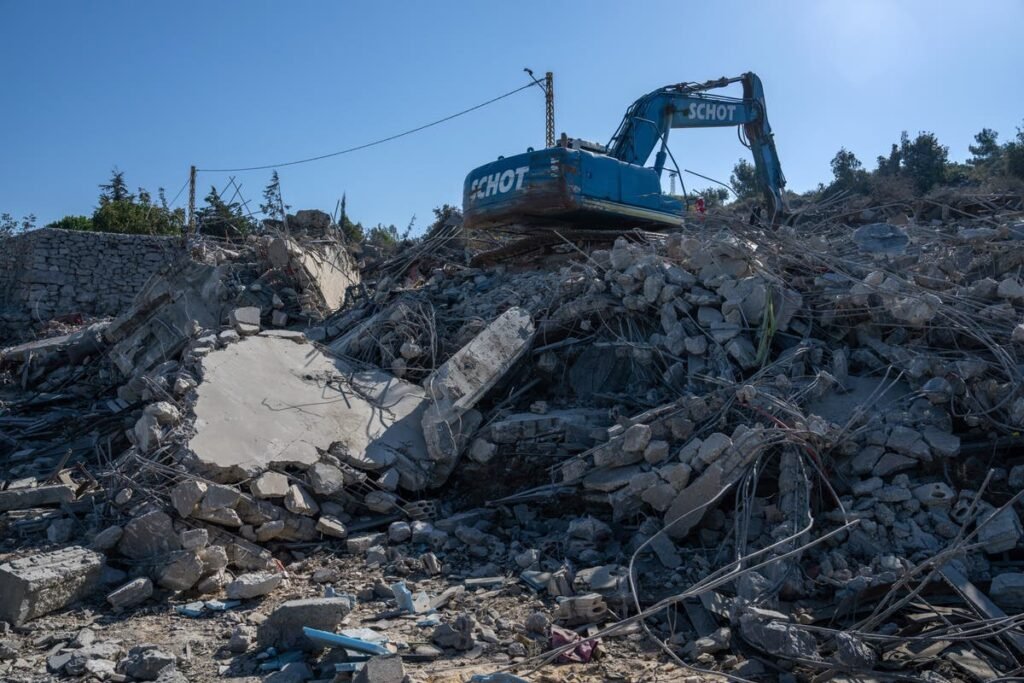 UN says Israeli tanks 'forced entry' into Lebanese peacekeeping base