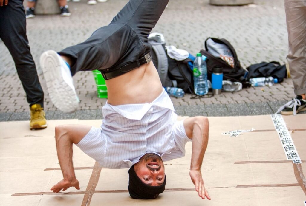 Breakdancers at risk of 'head spin holes', doctors warn