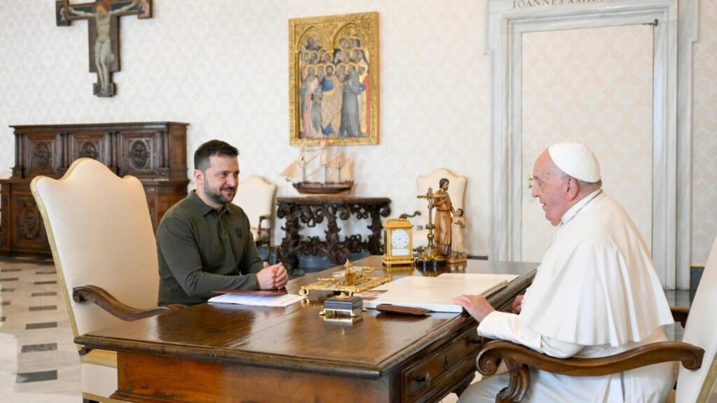 Pope welcomes Ukrainian President Zelenskiy to third Vatican visit