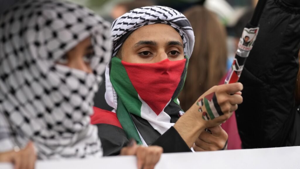 Thousands attend pro-Palestinian rallies in Europe