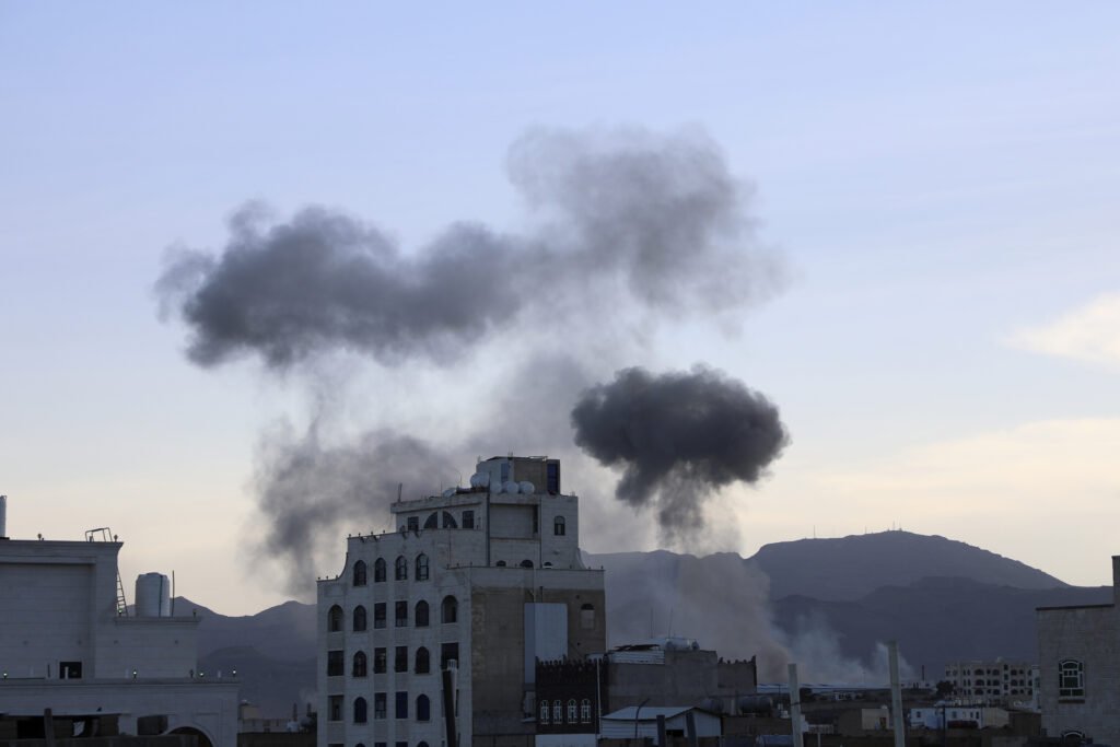 US, strikes, Houthis, in, Sanaa, Yemen