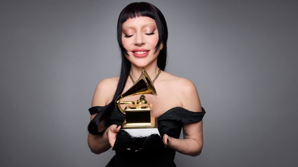 Lady Gaga won the 14th Grammy Award and gives a sincere speech